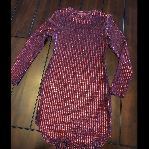 Burgundy Stretchy Sequence Cocktail Dress - Picture 3 of 5